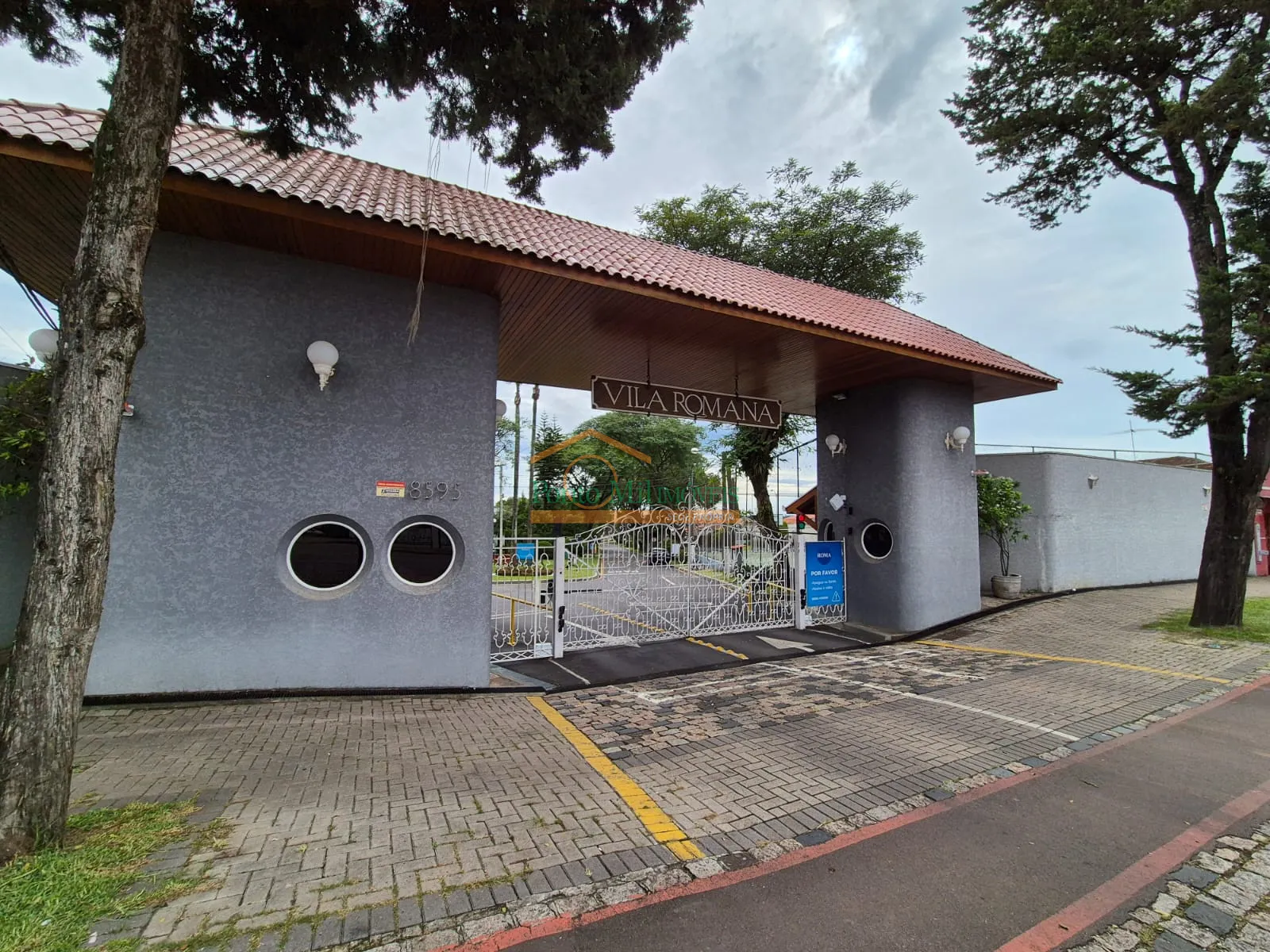 Single-floor house with 3 bedrooms and a closed kitchen — photo 37