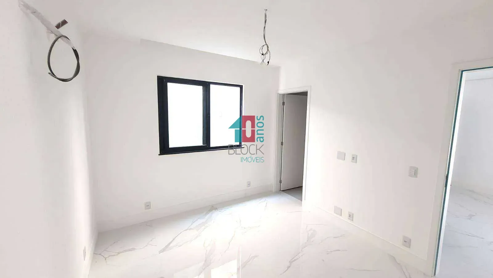 Condo house with 5 bedrooms and 5 en-suites — photo 10
