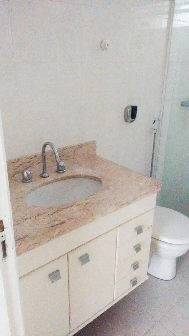3-bedroom apartment, 1 with its own bathroom, 149 m² — photo 6