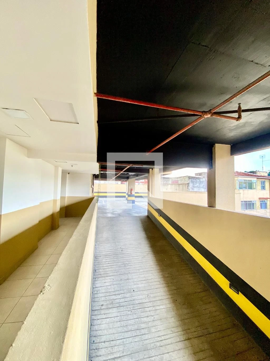Apartamento de 2 quartos em condomínio com piscina — photo 20