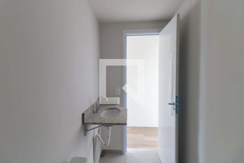 3-bedroom apartment with a grill on the balcony — photo 34