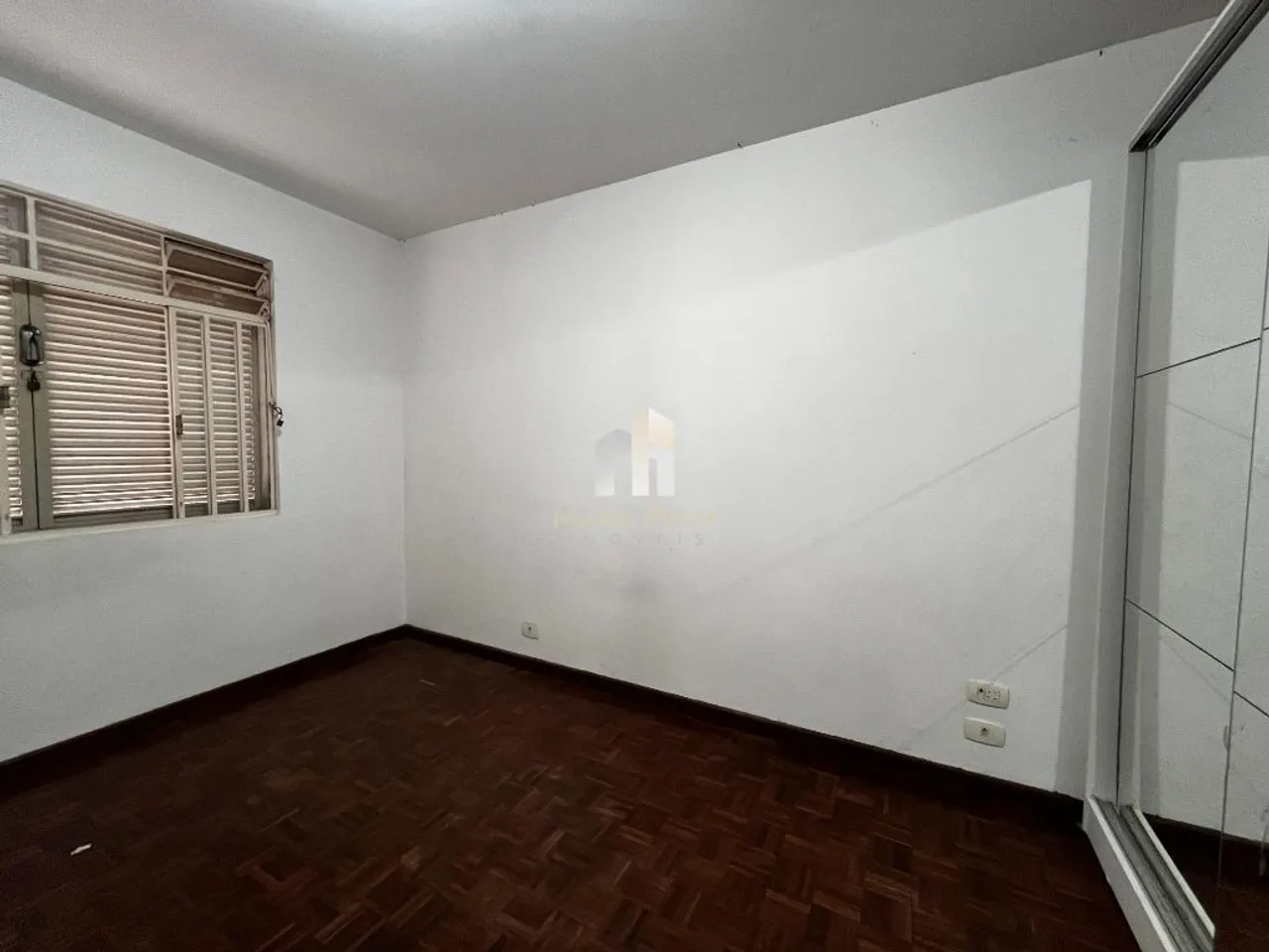 House with 3 bedrooms and fitted kitchen — photo 13