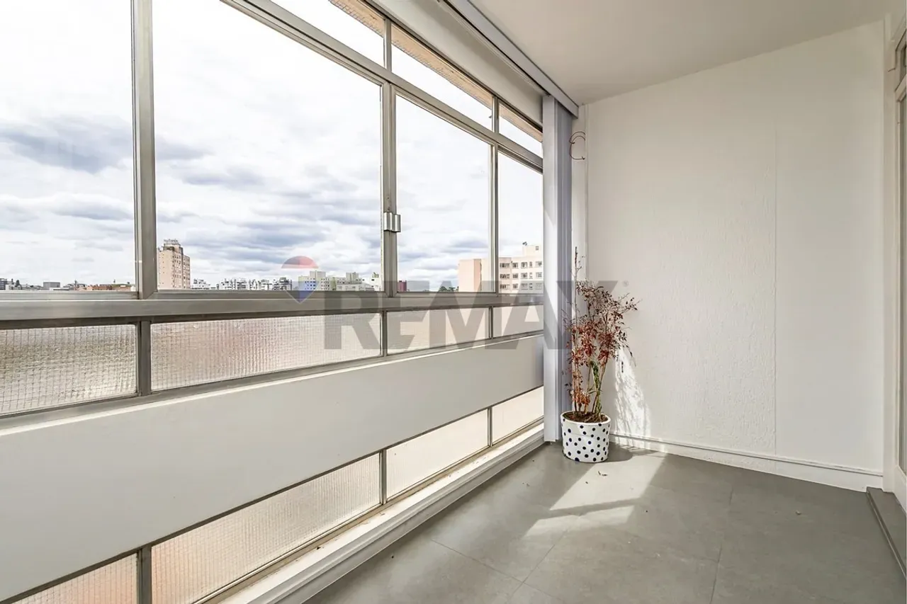 Home office in a 3-bedroom apartment, 181 m² — photo 4