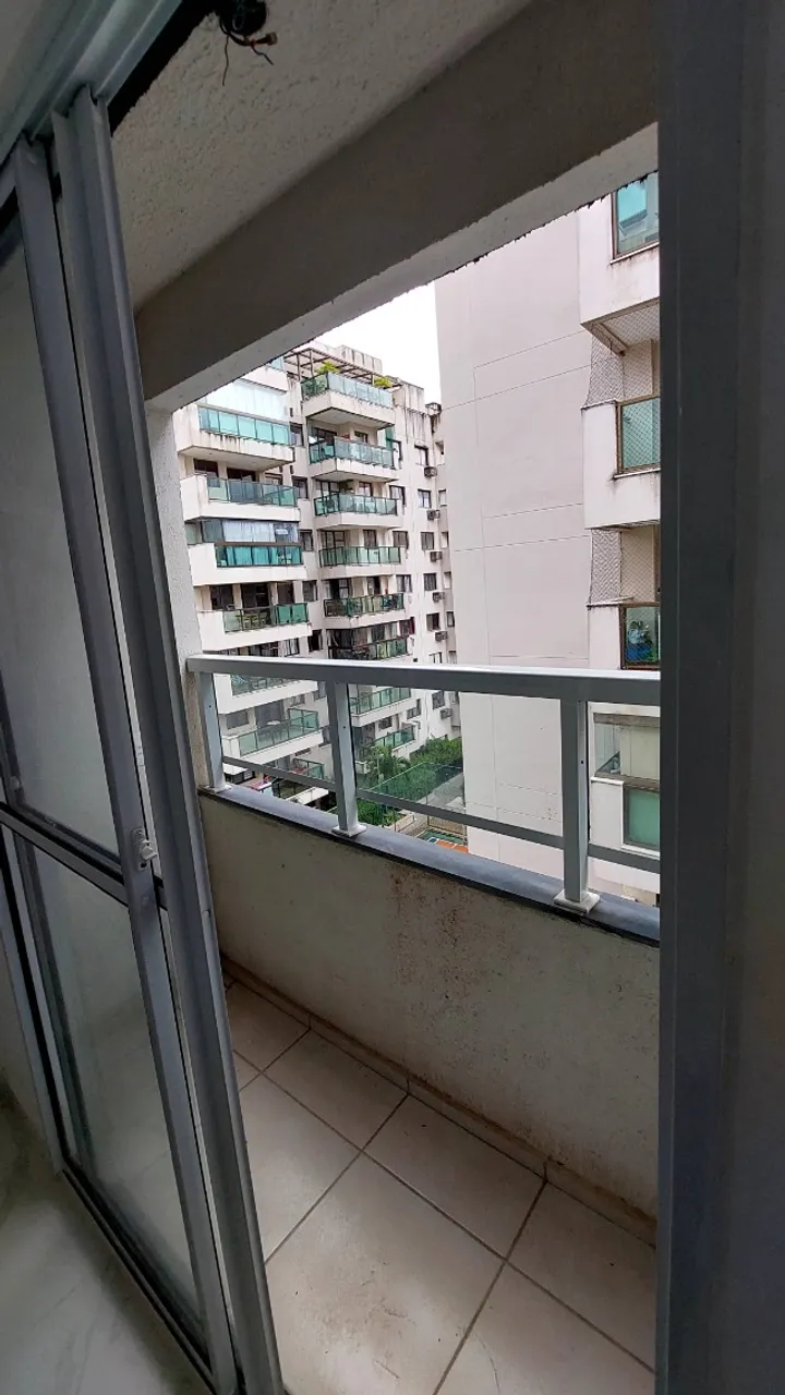 2-bedroom apartment in a building with a gym — photo 17