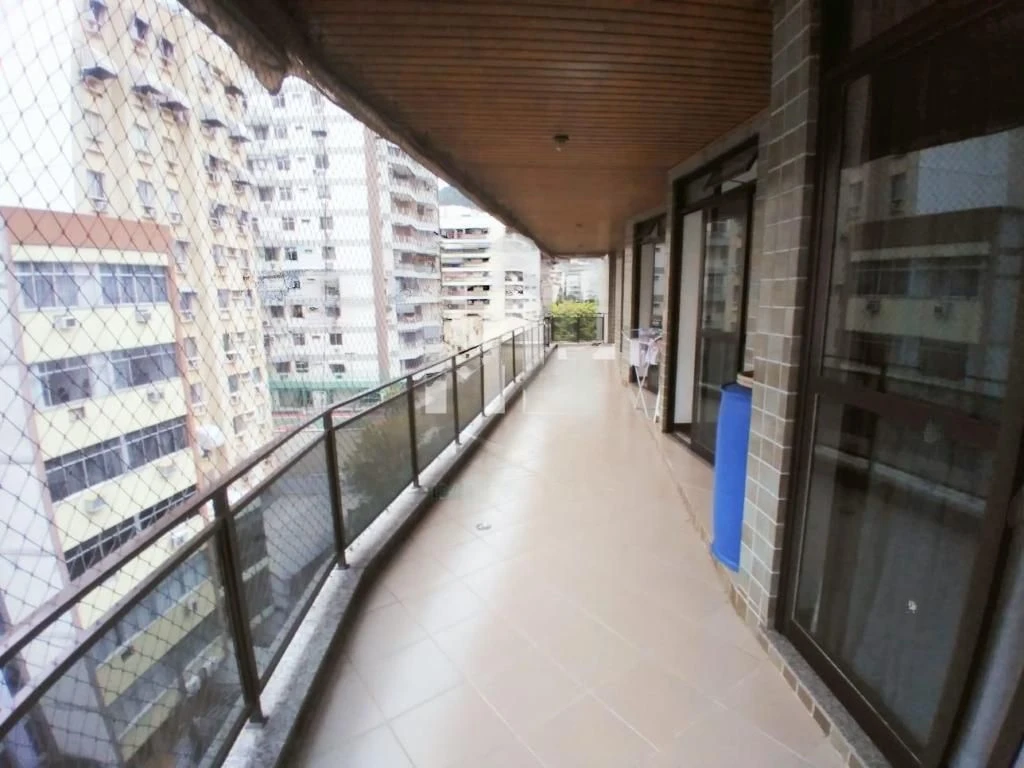 Unfurnished apartment with 6 bedrooms and 2 parking spots — photo 7