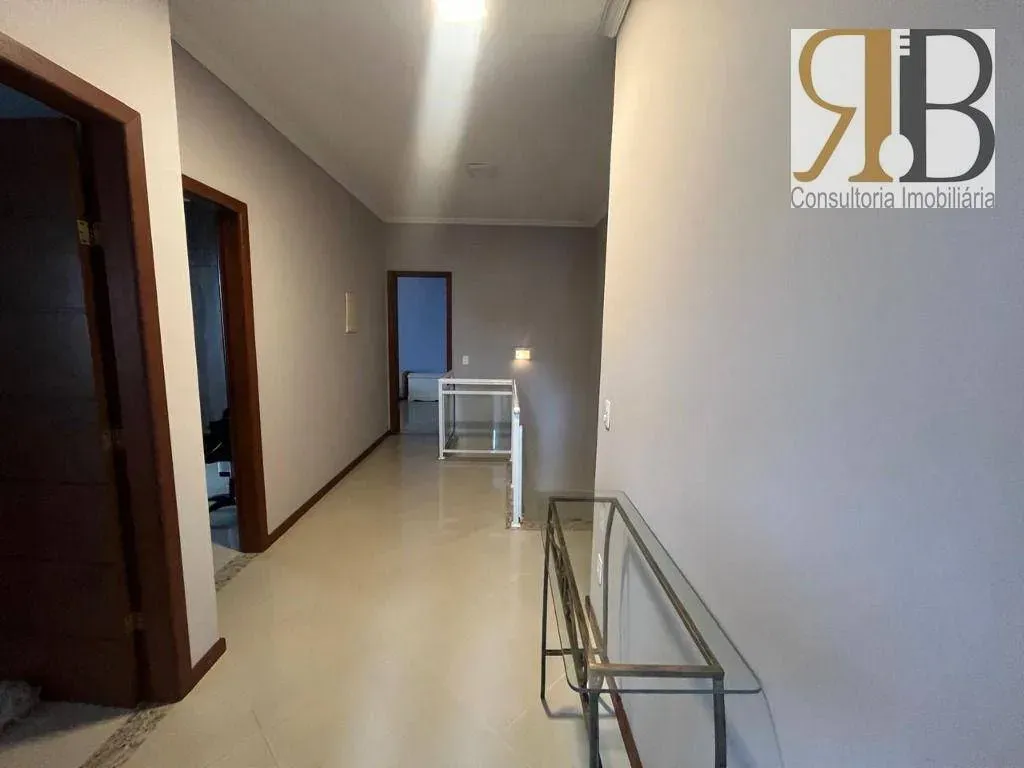 4-bedroom house with 5 bathrooms, 400 m² — photo 19