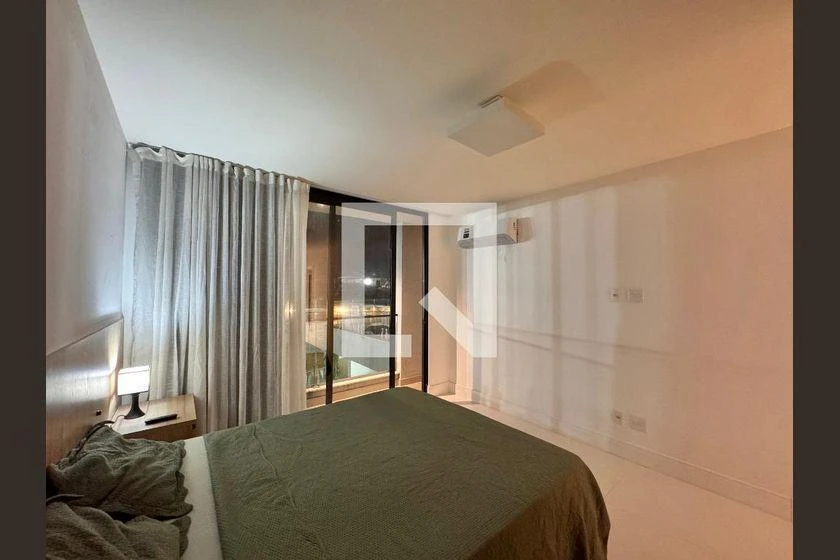 Rental house with 4 suites and 450 m² — photo 34