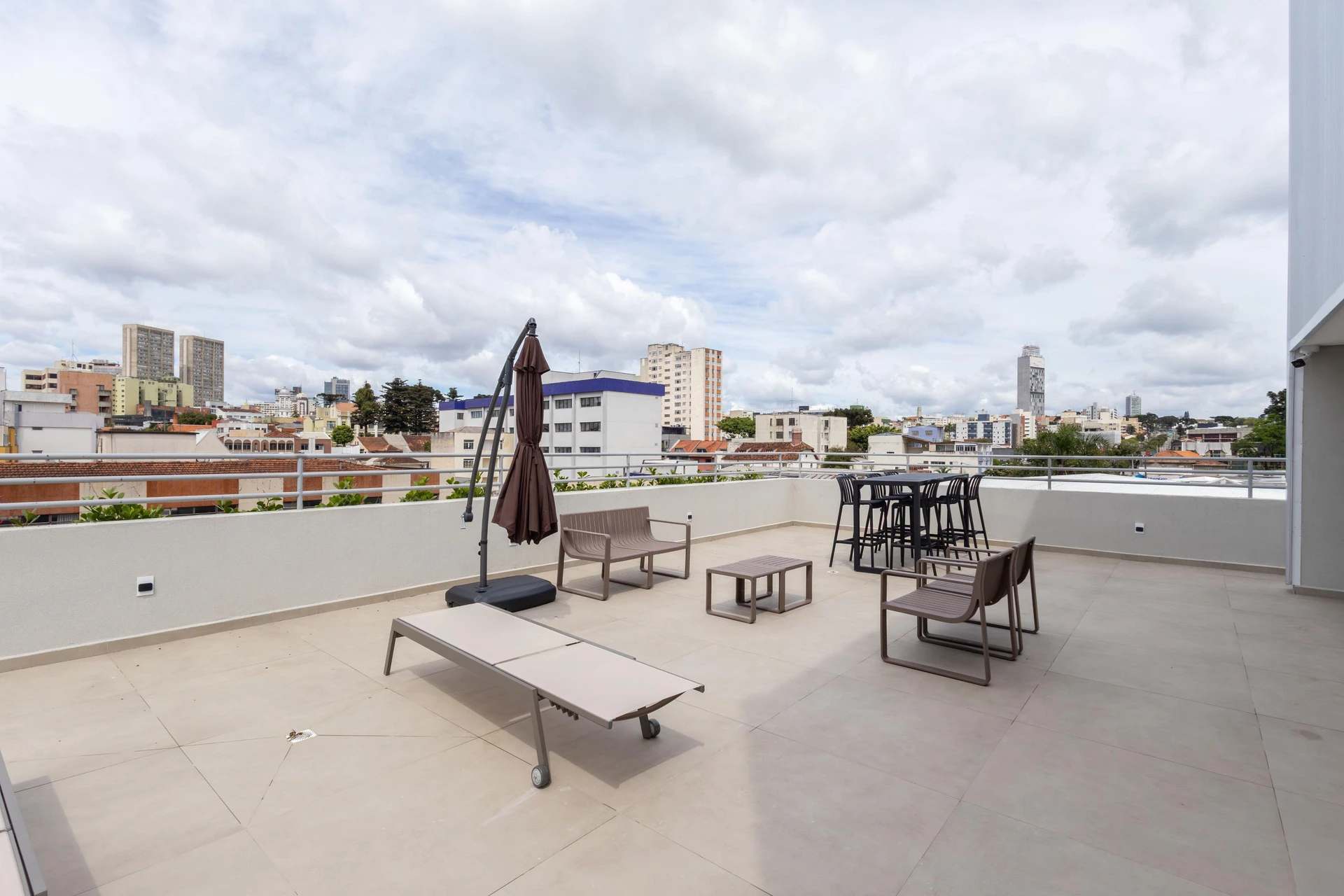 Apartment, 30 m², with floor-to-ceiling windows — photo 6