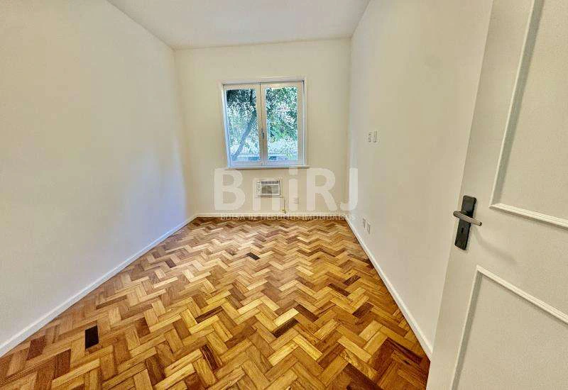 3-bedroom apartment with 1 en-suite and 2 bathrooms — photo 8
