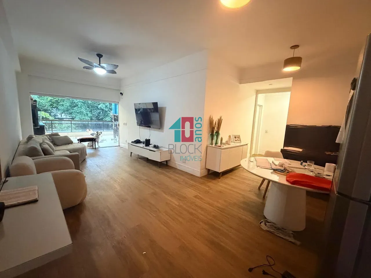 4-bedroom apartment with a washing machine