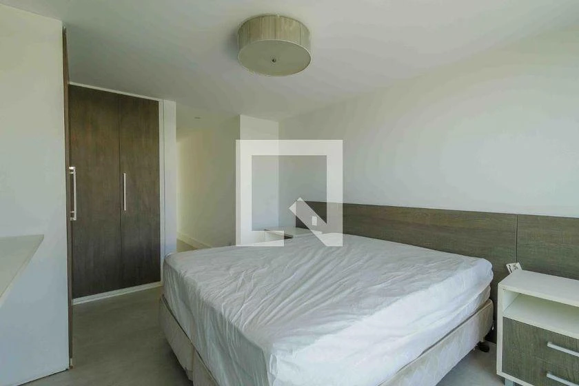 6-bedroom house with 470 m² and 7 parking spaces — photo 11