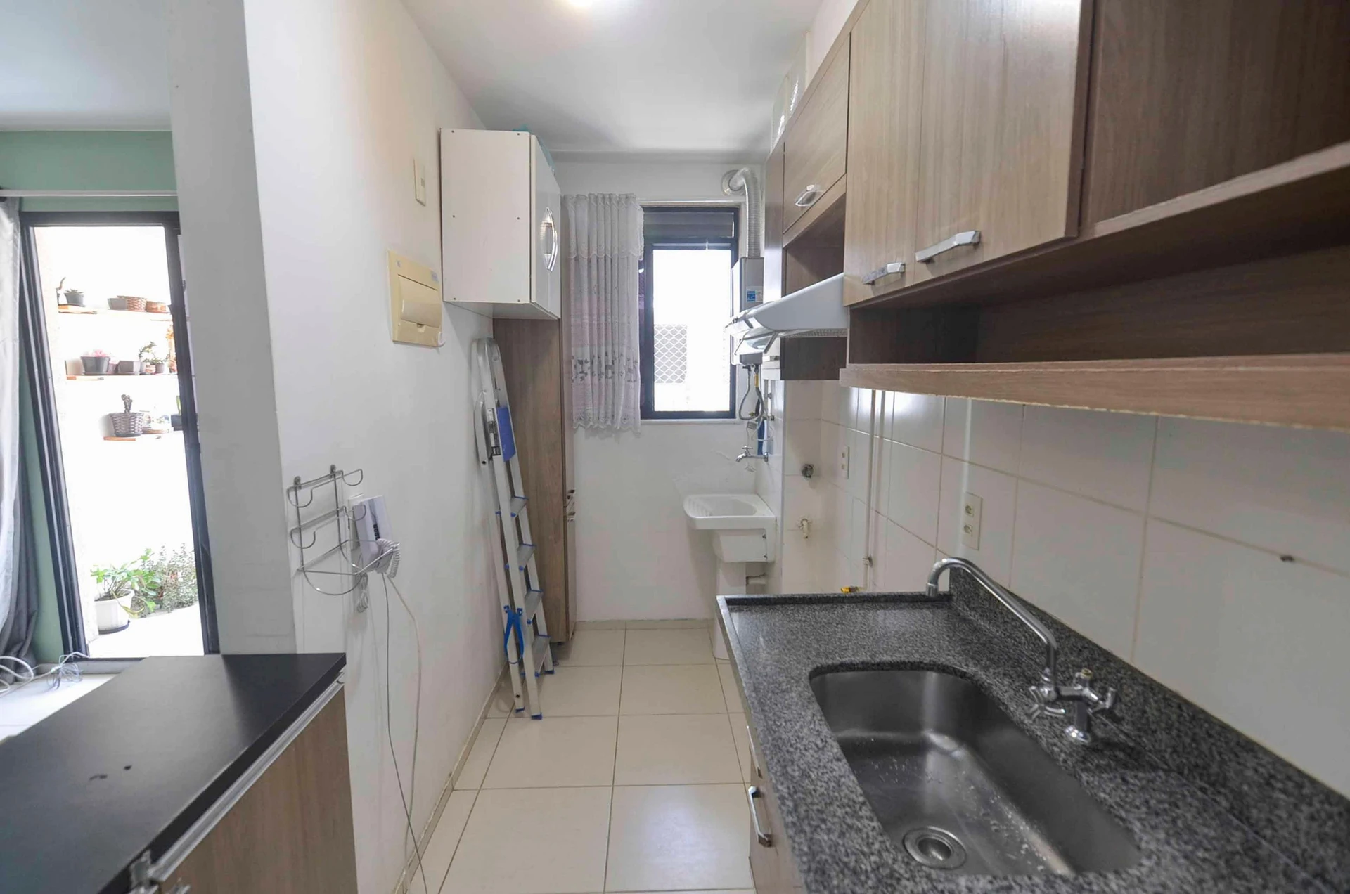 Квартира з 3 спальнями та заскленим балконом — photo 7