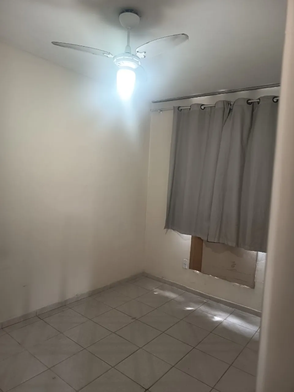 2-bedroom apartment in a building with a gym — photo 4