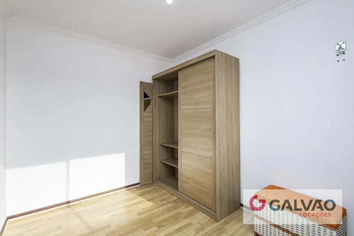 2-bedroom apartment in a building with a gym — photo 28