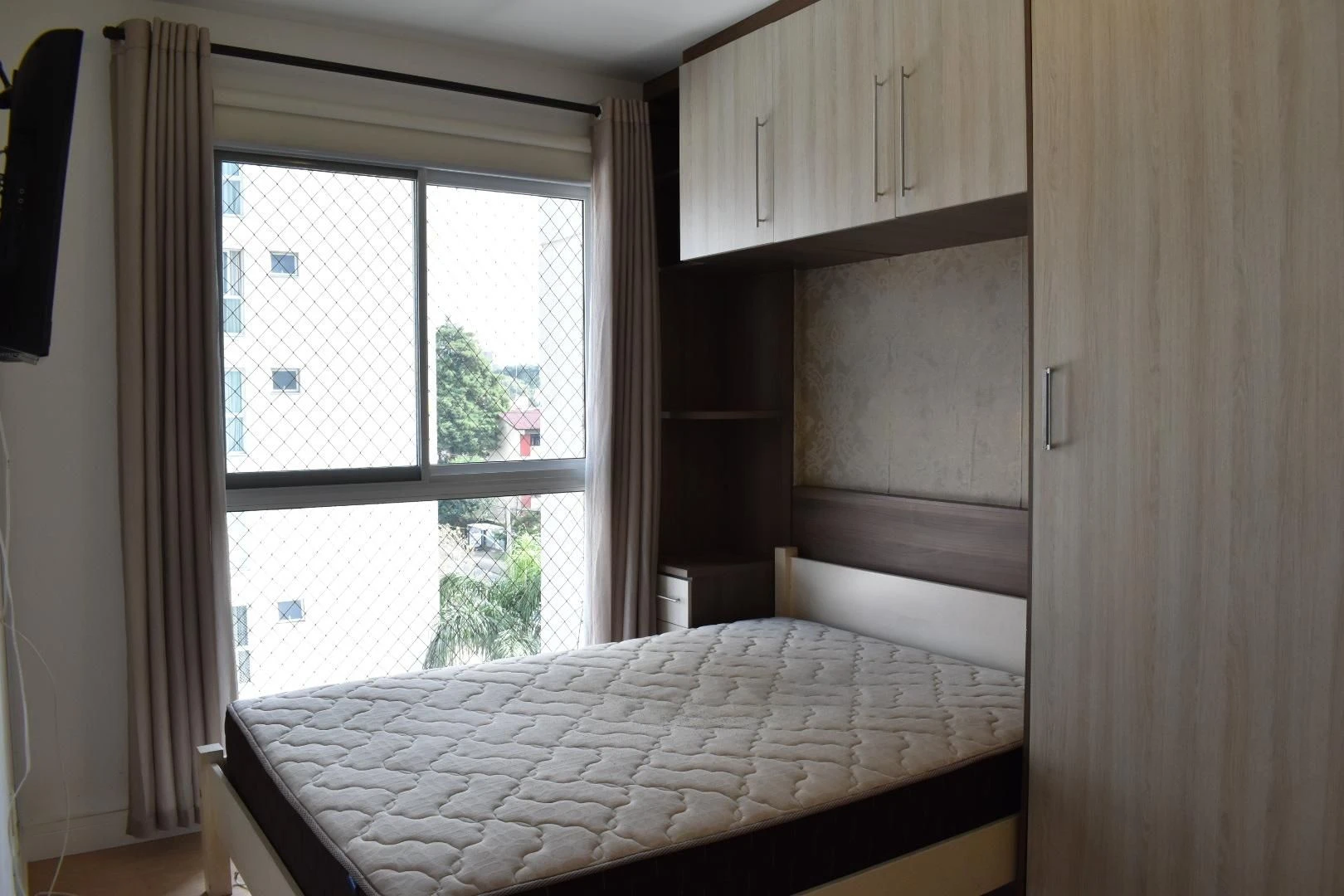2-bedroom apartment with a home office in Curitiba — photo 5