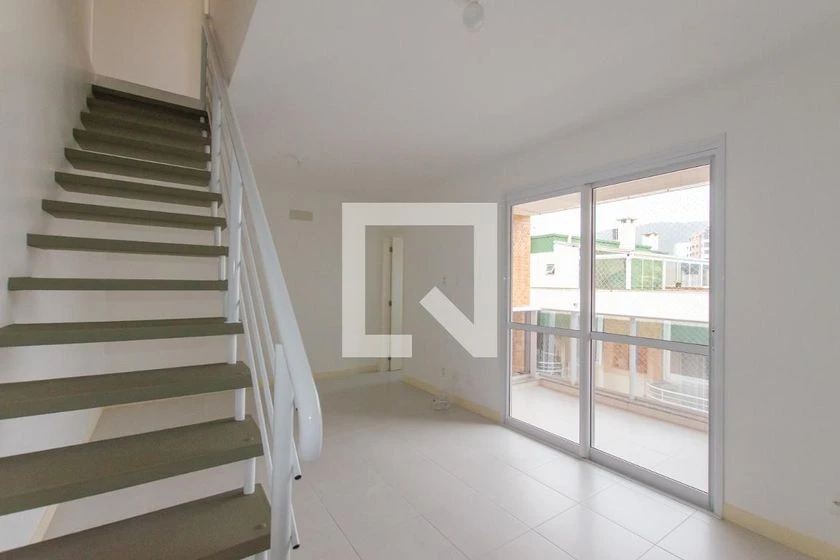 Apartamento de 2 dormitorios con balcón y cocina abierta — photo 8