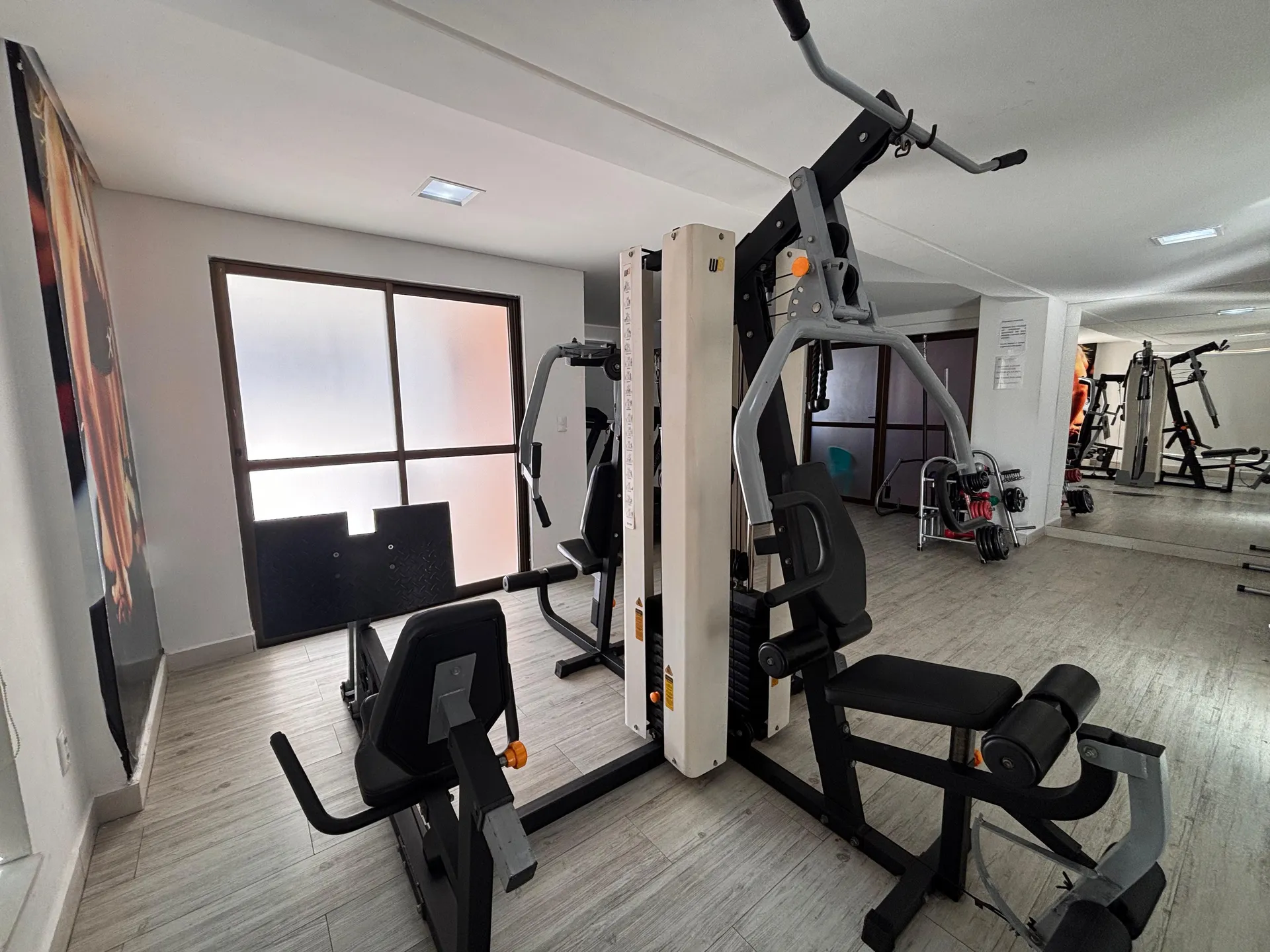 3-bedroom apartment in a building with a sauna — photo 3