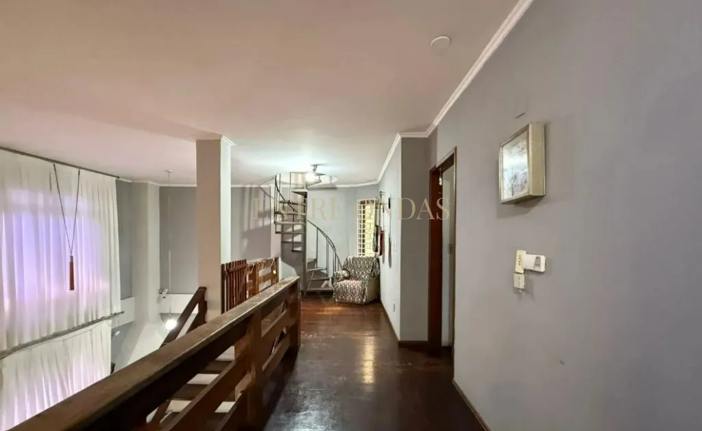 400 m² house with a private pool and a dishwasher — photo 21