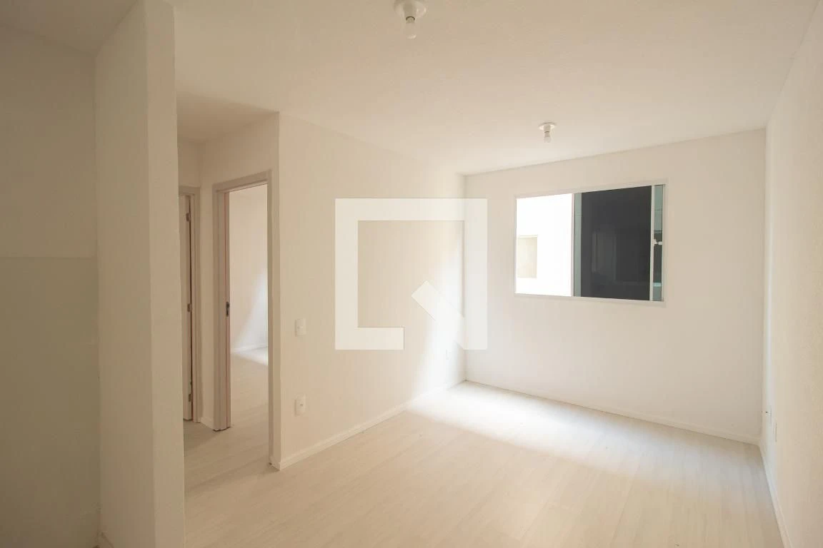 Unfurnished 2-bedroom apartment with 1 parking space