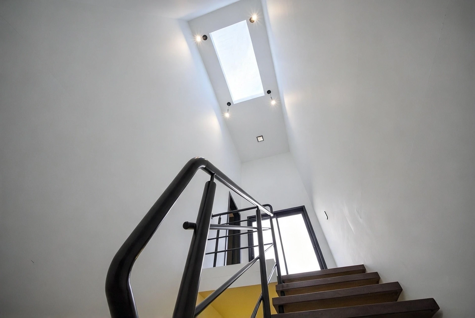 Lavavajillas y 5 dormitorios: casa de 330 m² — photo 46
