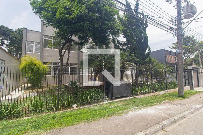 Unfurnished apartment with a private garden and 3 bedrooms — photo 37