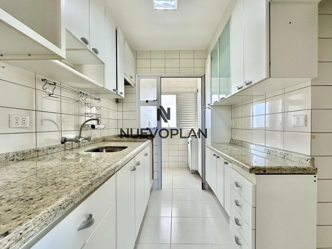3-bedroom apartment with 1 suite, 2 bathrooms and parking — photo 10