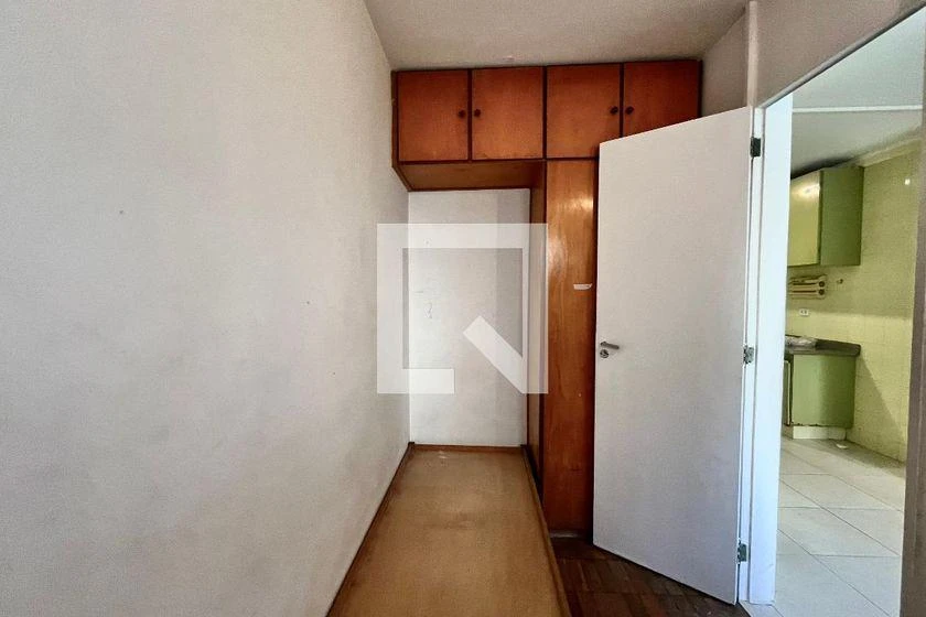 3-bedroom apartment with built-in wardrobes — photo 41