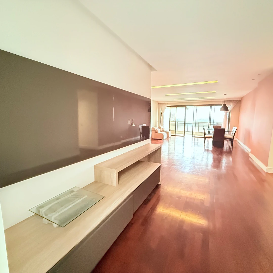 4-bedroom apartment with a washing machine in Rio de Janeiro — photo 19
