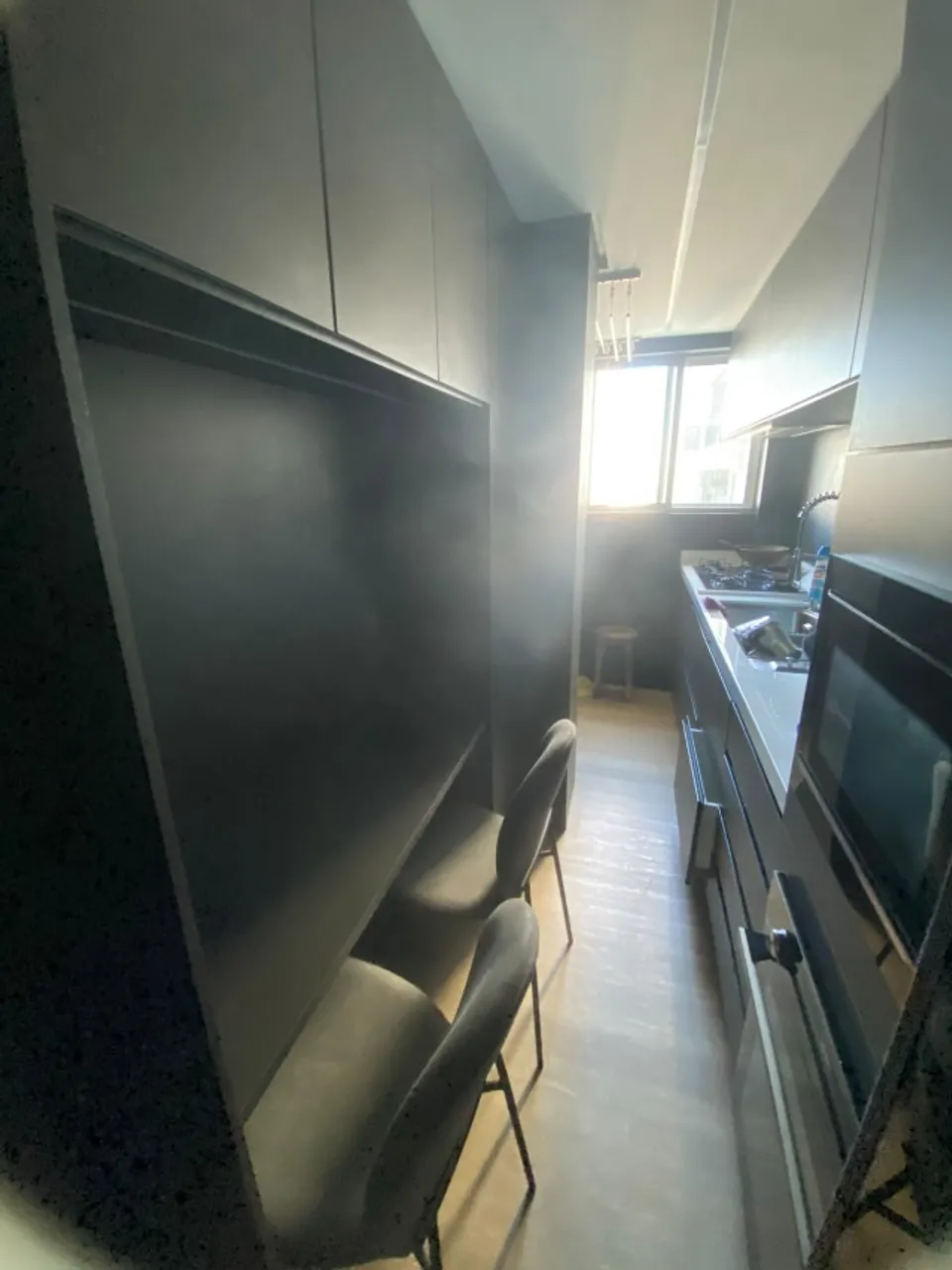 3-bedroom apartment in a building with a gym — photo 11
