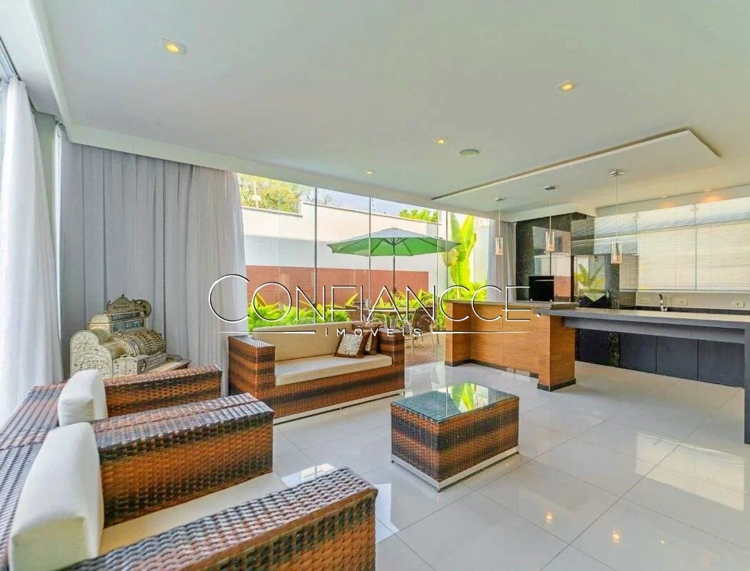Furnished house, 350 m², with floor-to-ceiling windows — photo 13