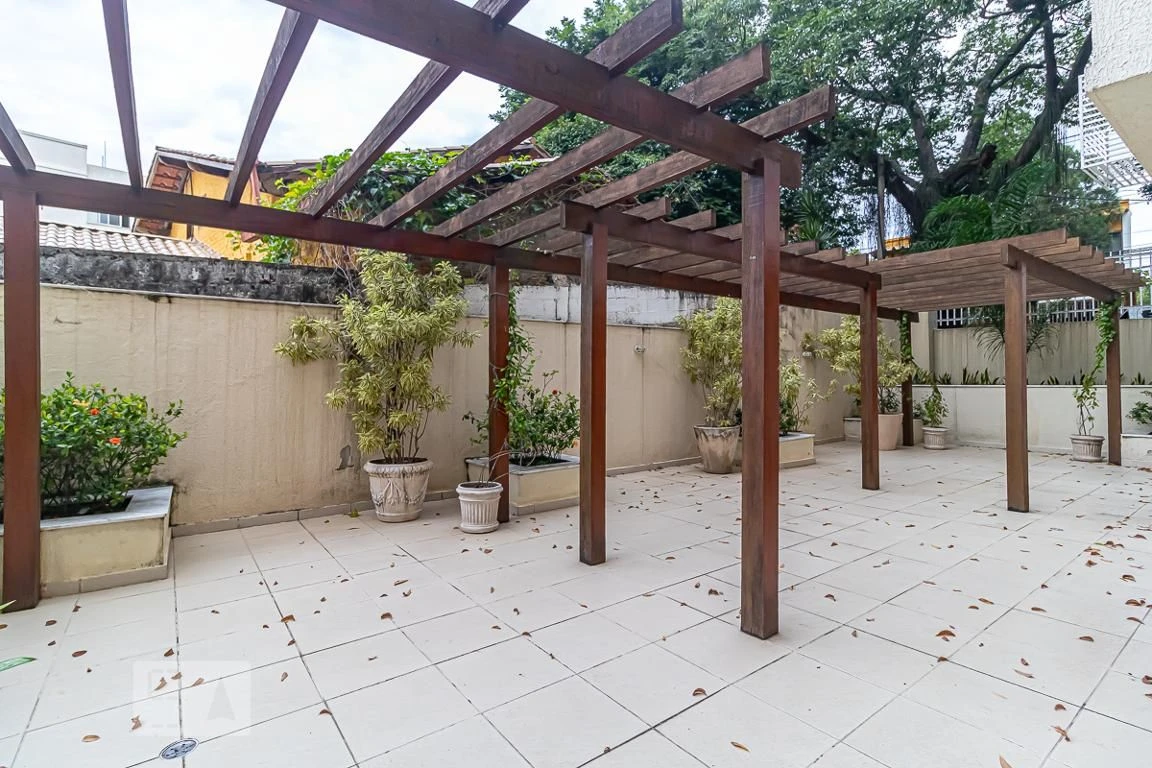 2-bedroom apartment with 1 suite and private balcony BBQ — photo 41