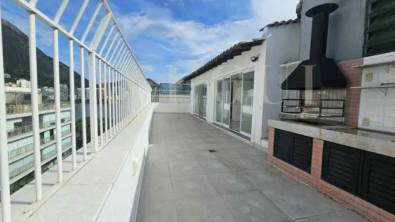 Вид на воду та 4 спальні: квартира 258 м² — photo 6