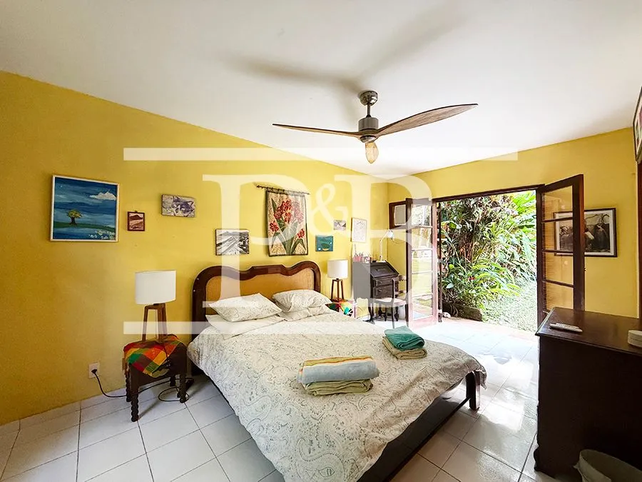 Casa com 4 dormitórios e varanda com churrasqueira — photo 28
