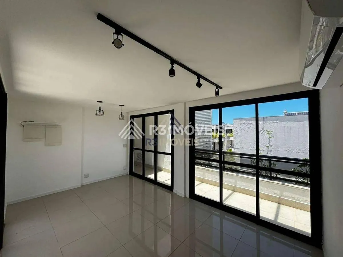 Duplex penthouse with 4 bedrooms and built-in closets — photo 24