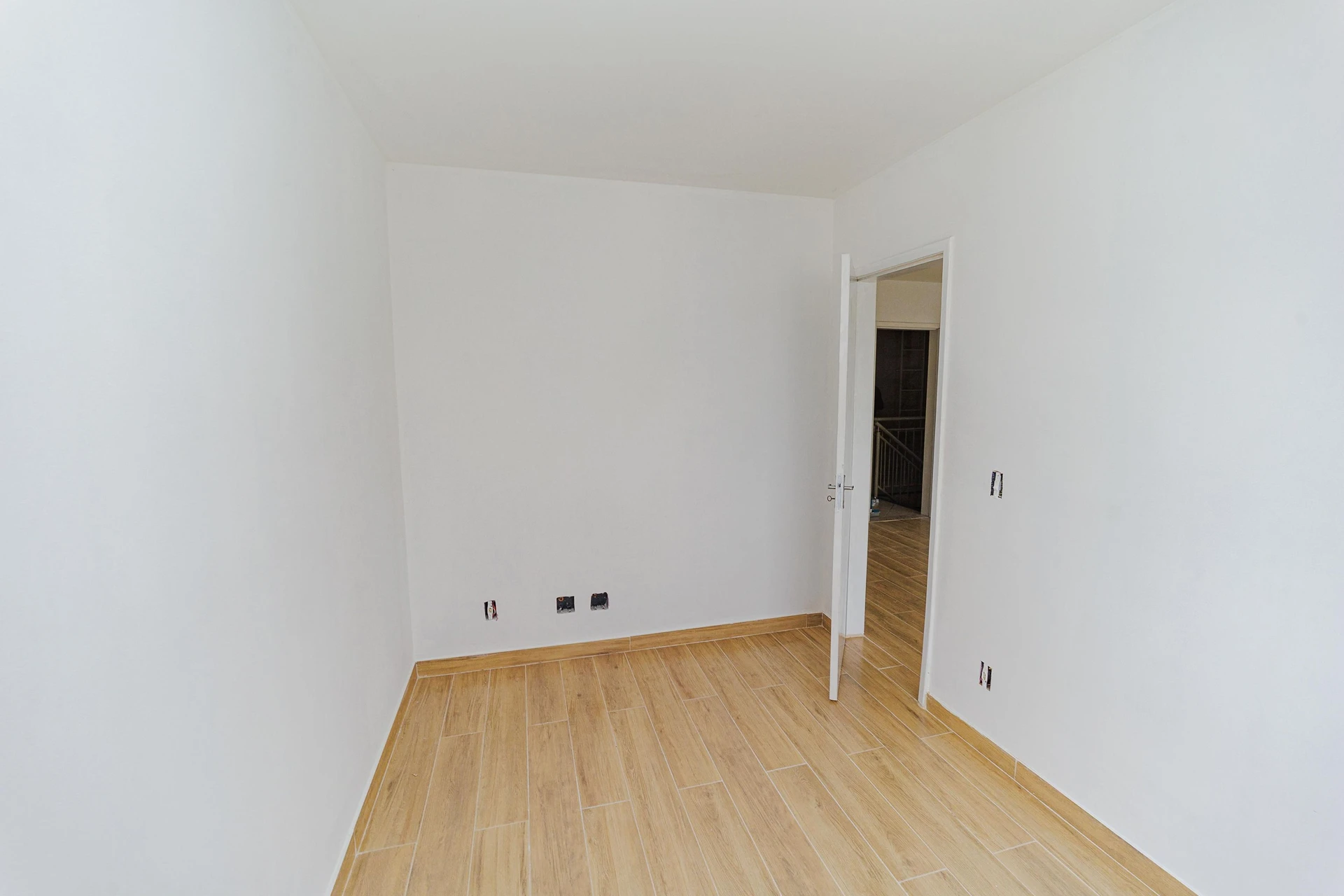 Apartment, 53 m², with wood or laminate floors — photo 22