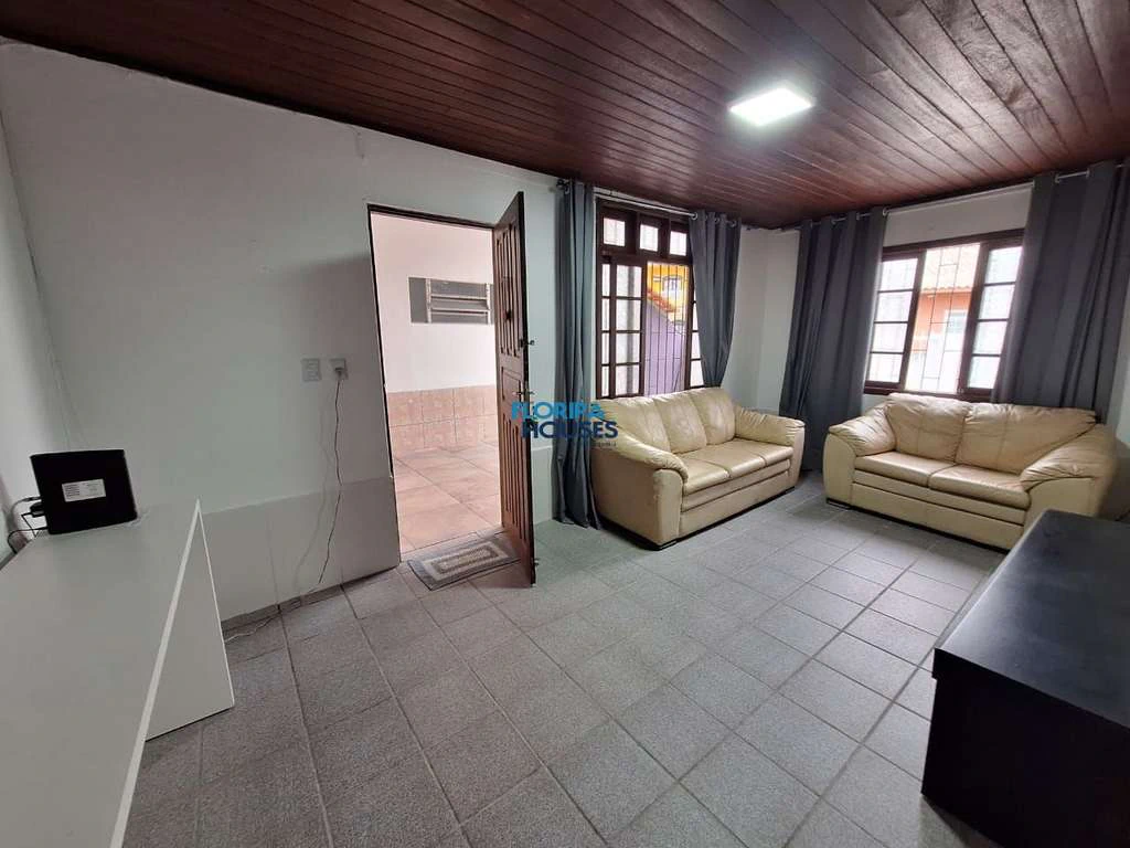 Furnished 74 m² house with 2 bedrooms and a gas stove kitchen