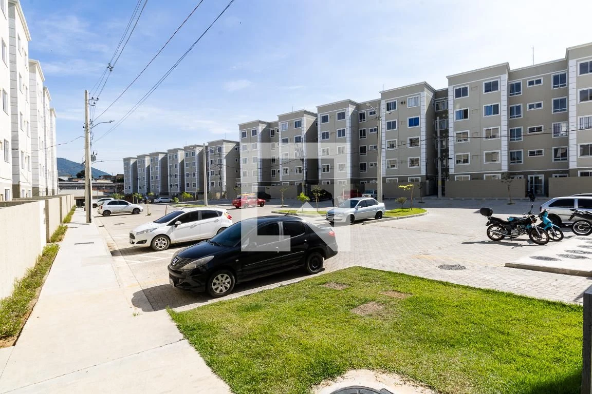 Unfurnished apartment with 2 bedrooms and parking — photo 3