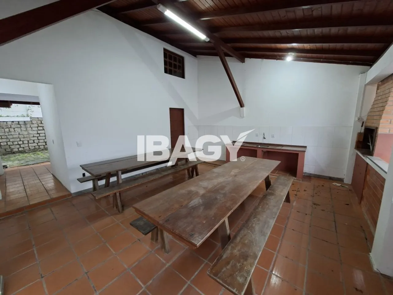 Washing machine in a 5-bedroom house, 372 m² — photo 19
