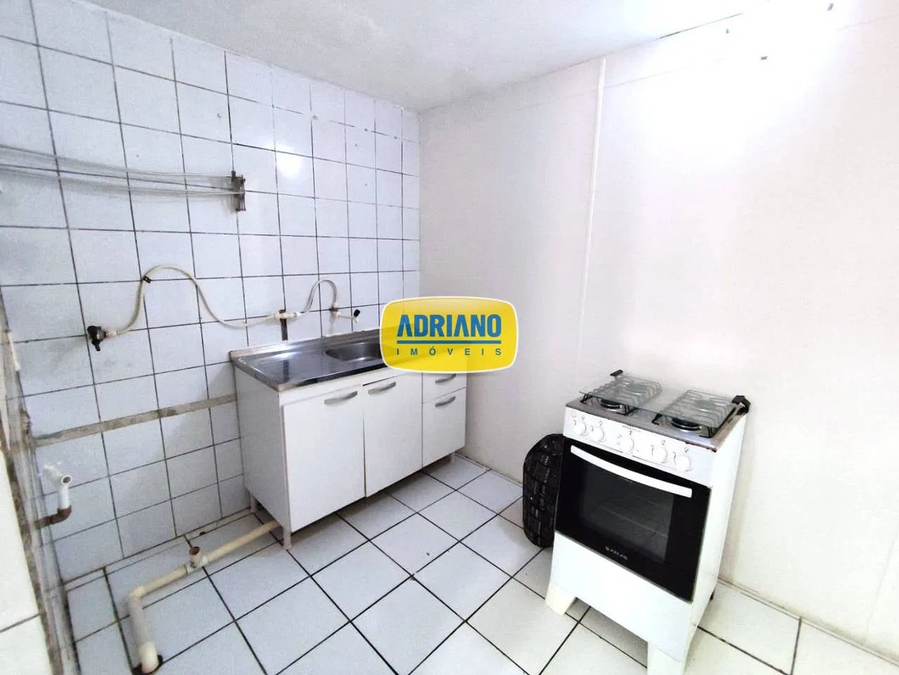 1-bedroom studio 25 m² with gas stove and fridge — photo 4