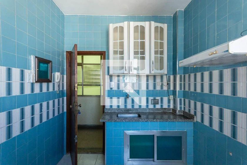 Apartamento de 2 quartos com cozinha separada e 70 m² — photo 3