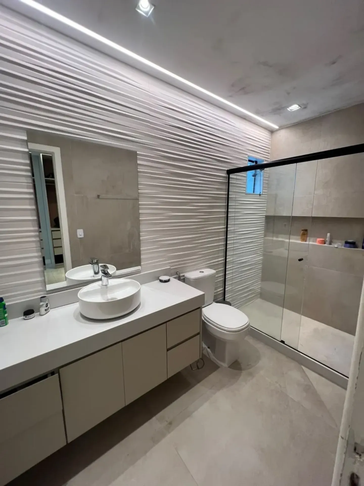 House, 240 m², with a glass-enclosed balcony — photo 15