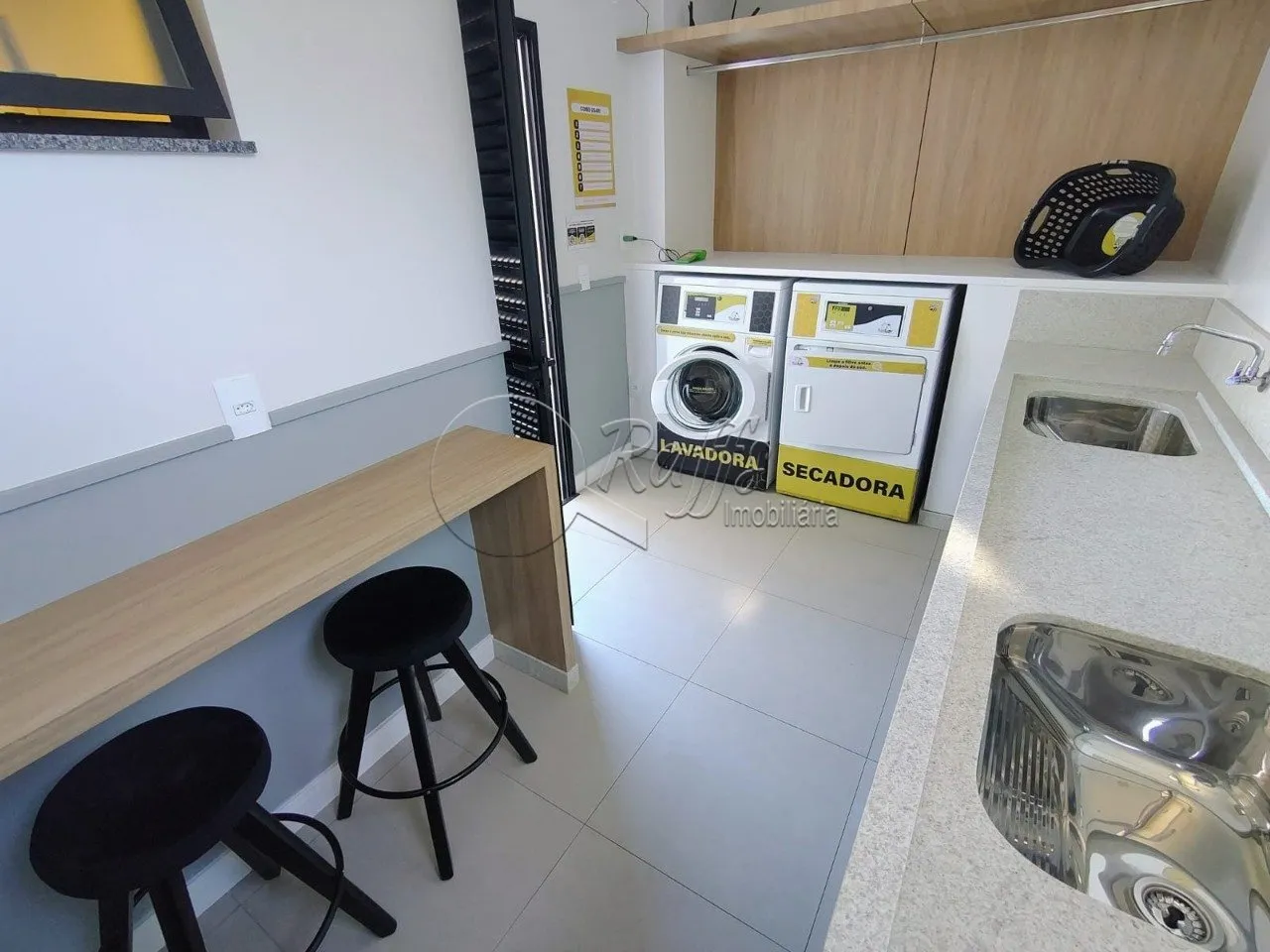 Estudio amueblado de 25 m² con balcón cerrado — photo 9