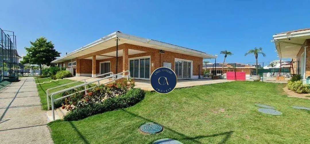 House with 6 bedrooms and 7 bathrooms, 484 m² — photo 46