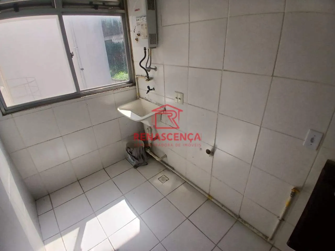 Apartamento de 2 quartos em condomínio com piscina — photo 9