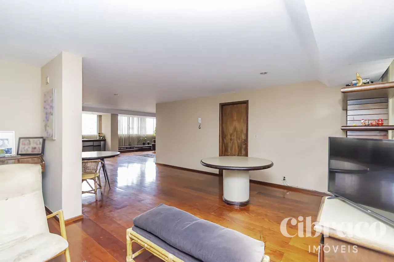 Apartamento sem mobília com 4 quartos e 371 m² — photo 8