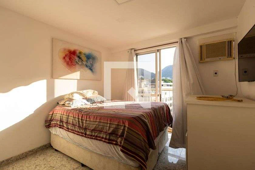 Duplex penthouse with 320 m², 1 bedroom and balcony — photo 3