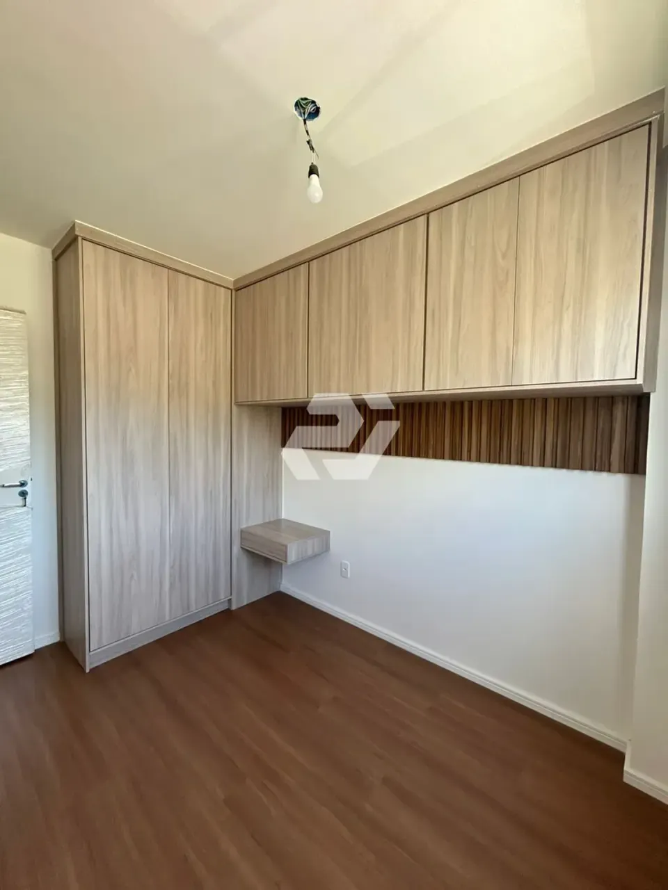 Apartment with an open-plan kitchen and 2 bedrooms — photo 8