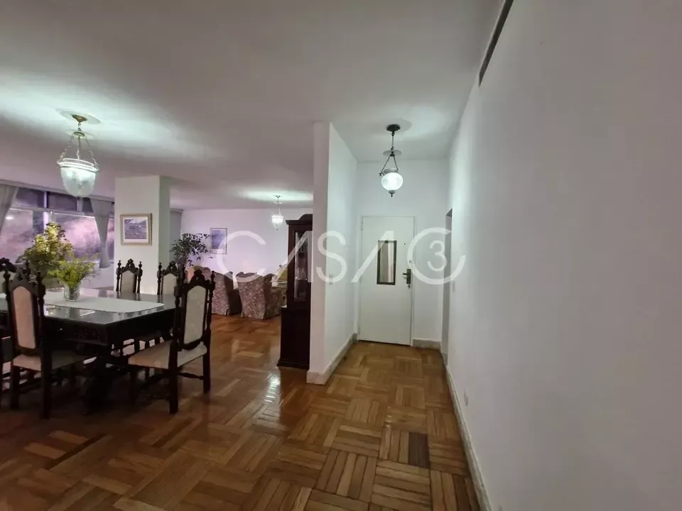 Rental apartment with 4 bedrooms and 330 m² — photo 17