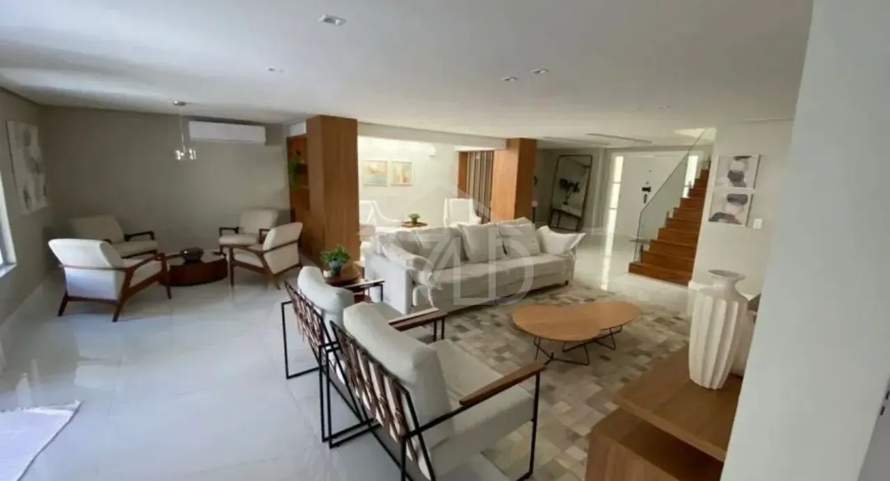 Мебльований будинок 500 м² з 4 спальнями-сюїтами — photo 37