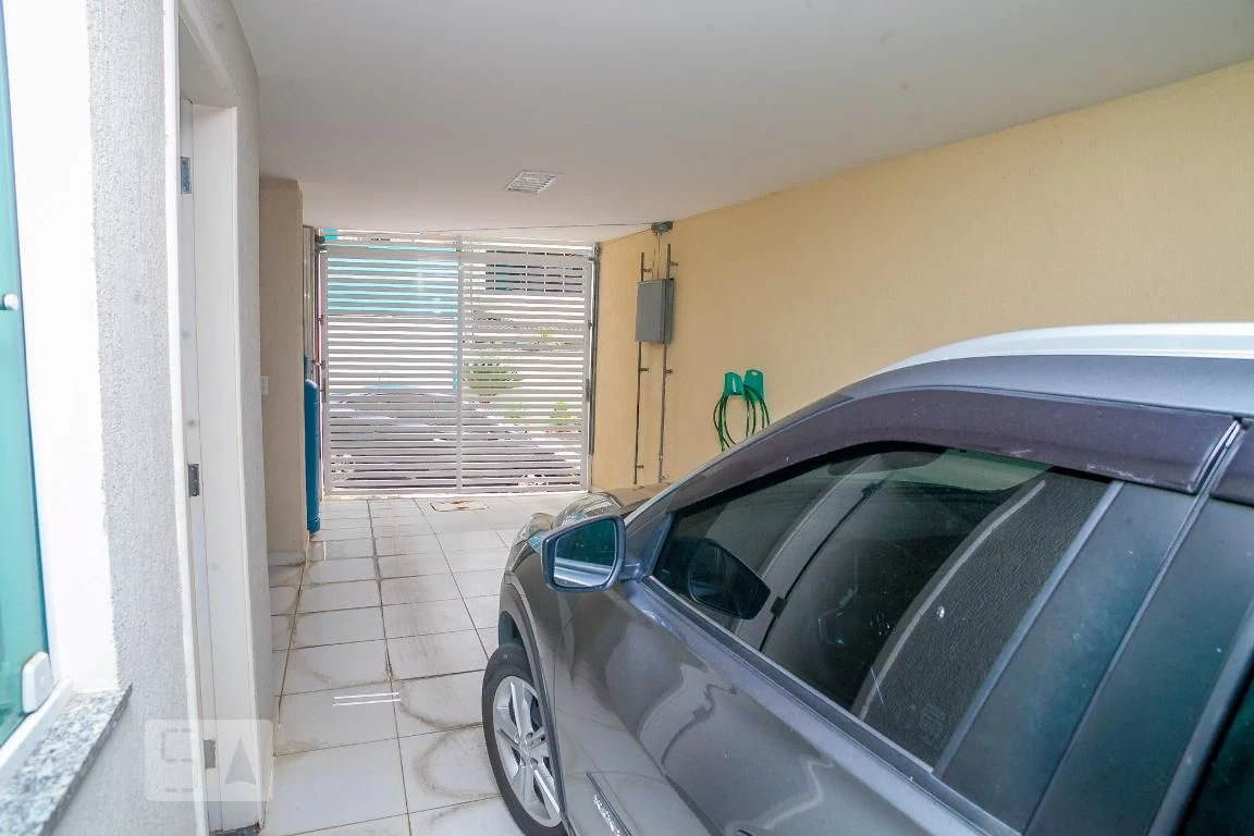 Власний басейн та 4 спальні: будинок 330 м² — photo 39